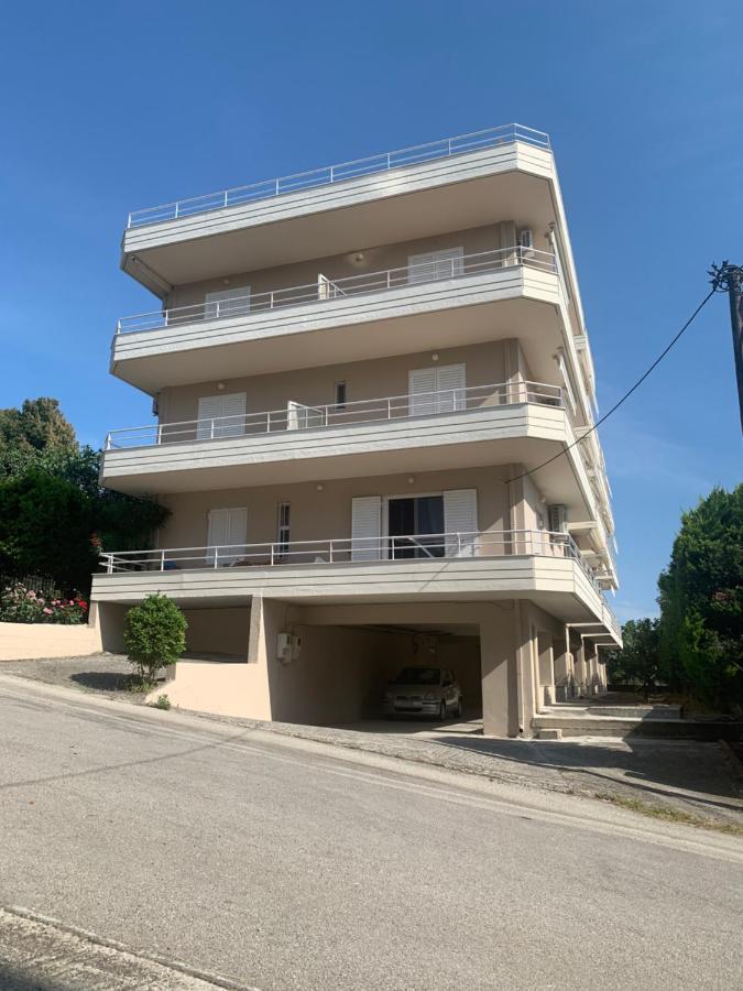 Αβαντιάς Abantias Lejlighedshotel Loutra Edipsou  Eksteriør billede