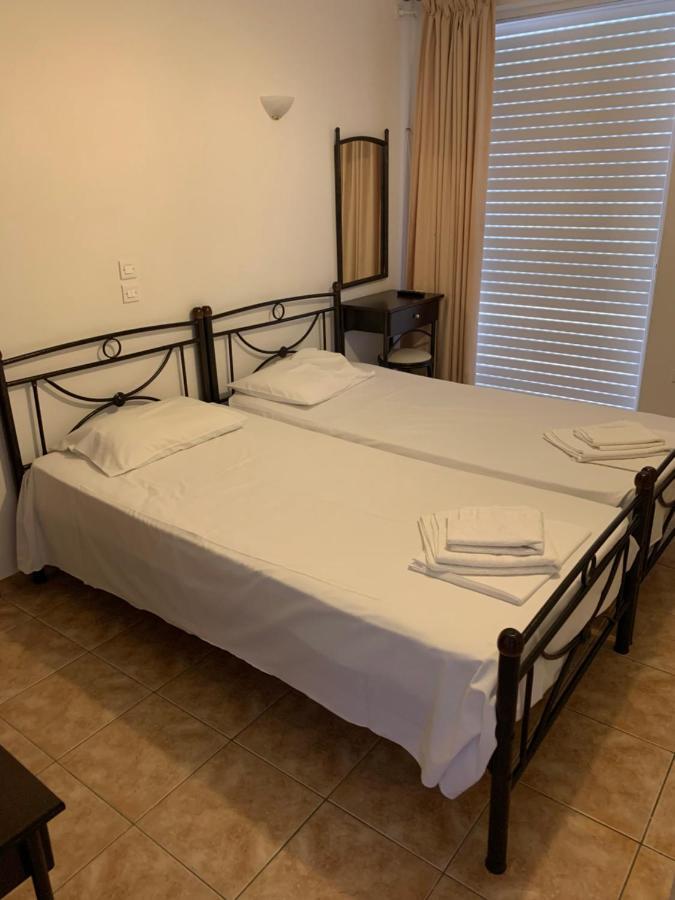 Αβαντιάς Abantias Lejlighedshotel Loutra Edipsou  Eksteriør billede
