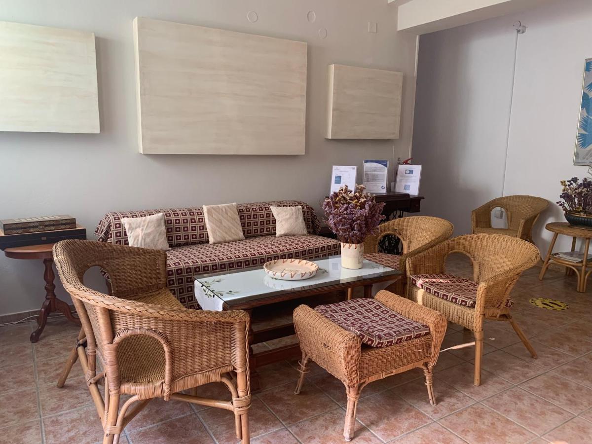 Αβαντιάς Abantias Lejlighedshotel Loutra Edipsou  Eksteriør billede